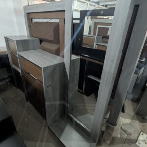 Recamara Toronto King Sized con Baúl